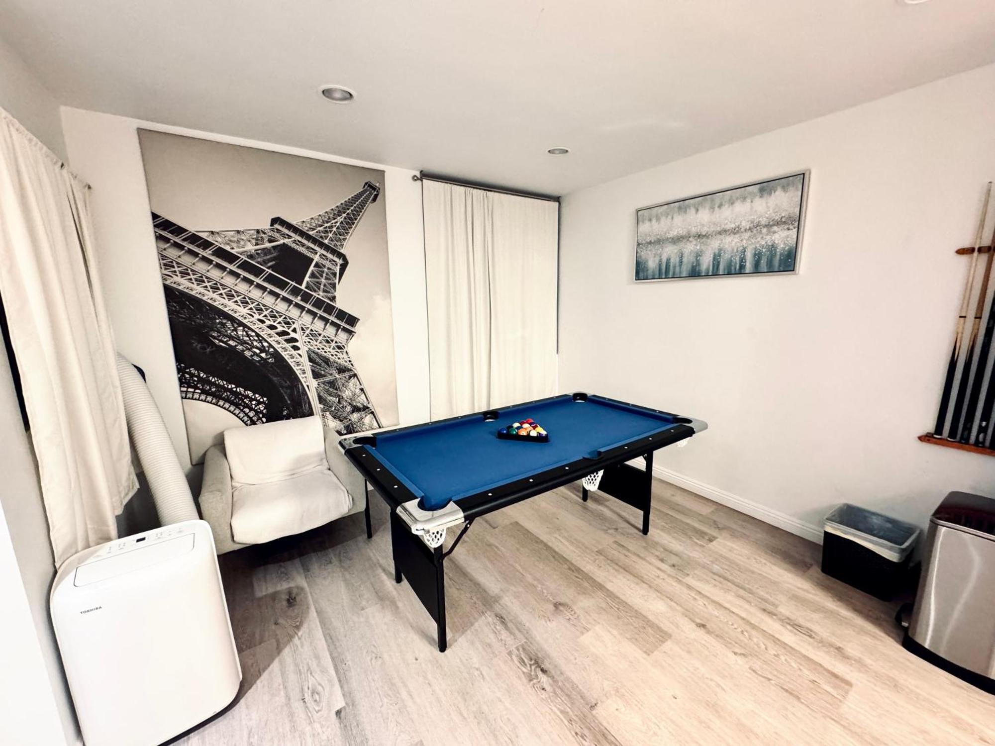 Amazing Large 2 Bedroom West Hollywood Apartment ロサンゼルス エクステリア 写真